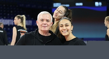 Eczacıbaşı Dynavit’in, AXA Sigorta Kupa Voley Kadınlar Yarı Finalde rakibi Vakıfbank