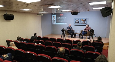 100 Yüze İmza ve Söyleşi Programının Nisan Ayı Konuğu Yunus Emre Özsaray Oldu!