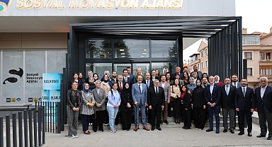 AK Parti Genel Başkan Yardımcısı Yayman, Depremdeki Dayanışma İçin Başkan Altay’a ve Tüm Konyalılara Teşekkür Etti