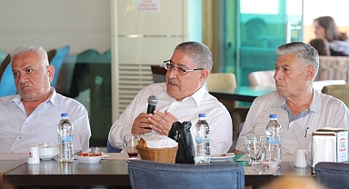 Başkan Önal, muhtarlarla buluştu – “Daha güzel bir Bayraklı için çalışıyoruz”