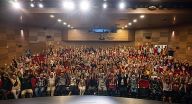 Büyükşehir’den işitme engellilere özel film gösterimi