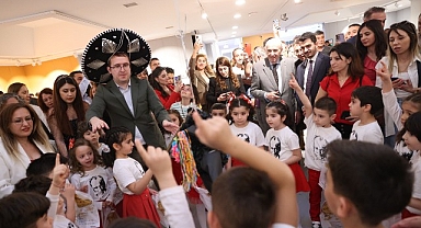 Çocukların renkli dünyası Çankaya’da sergilendi: Küçük Kalpler, Büyük Renkler