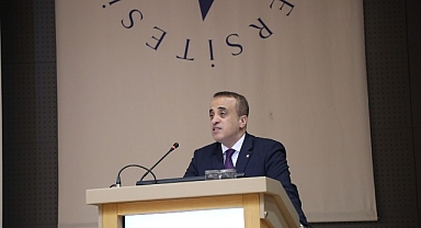 Uzm. Dr. Bekir Aktura: “Sağlık hizmetlerinde ekip çalışması hasta memnuniyetini artırır.”