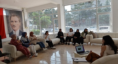 “Kalpten Kalbe Bir Yol Vardır” semineri yoğun ilgi gördü