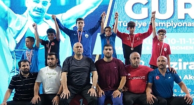 Kartepeli Güreşçiler Türkiye Şampiyonası’na Damga Vurdu!