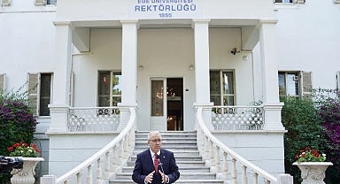 Rektör Prof. Dr. Budak Ege Üniversitesi ailesiyle bayramlaştı