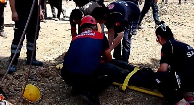 İzmir İtfaiyesi kuyuya düşen yurttaşı kurtardı